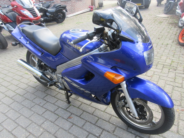 Kawasaki - ZZ-R 250 - &euro;2499,00